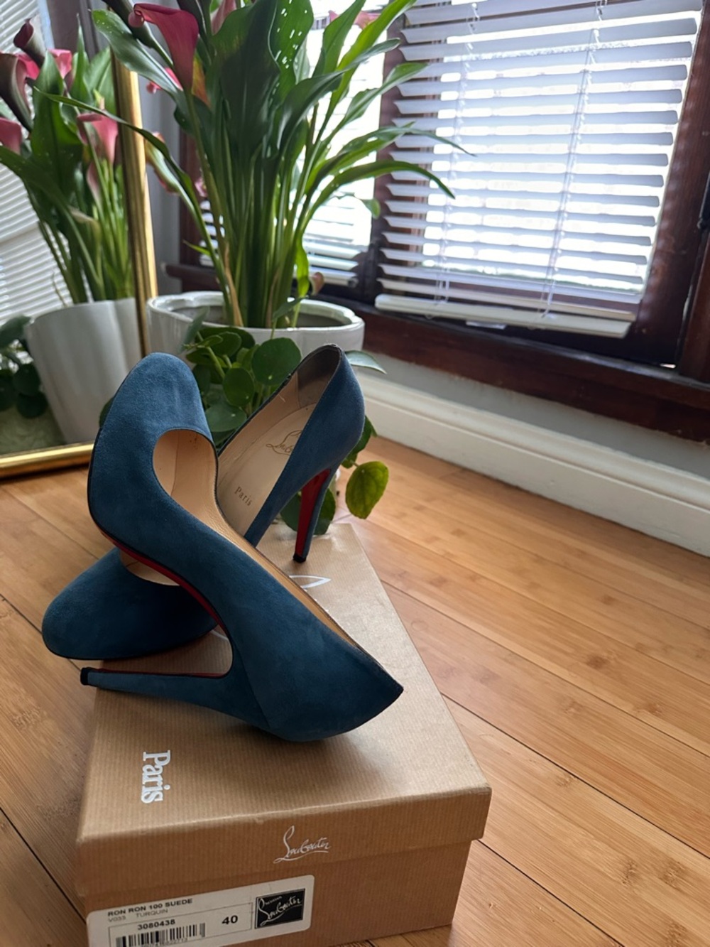 Christian Louboutin Teal Suede Classic Pointed-Toe Pumps - Picture 2 of 4